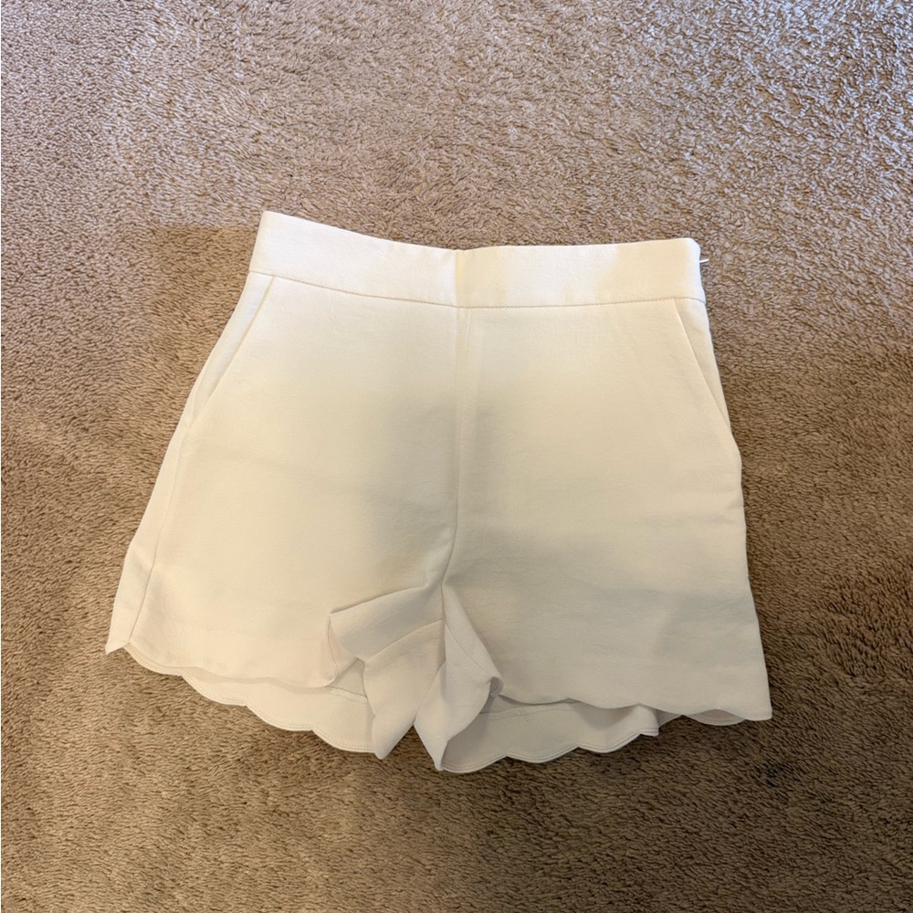 Aritzia Wilfred Birch Scallop-Hem High-Waist Shorts 4 nWOT - Picture 5 of 5